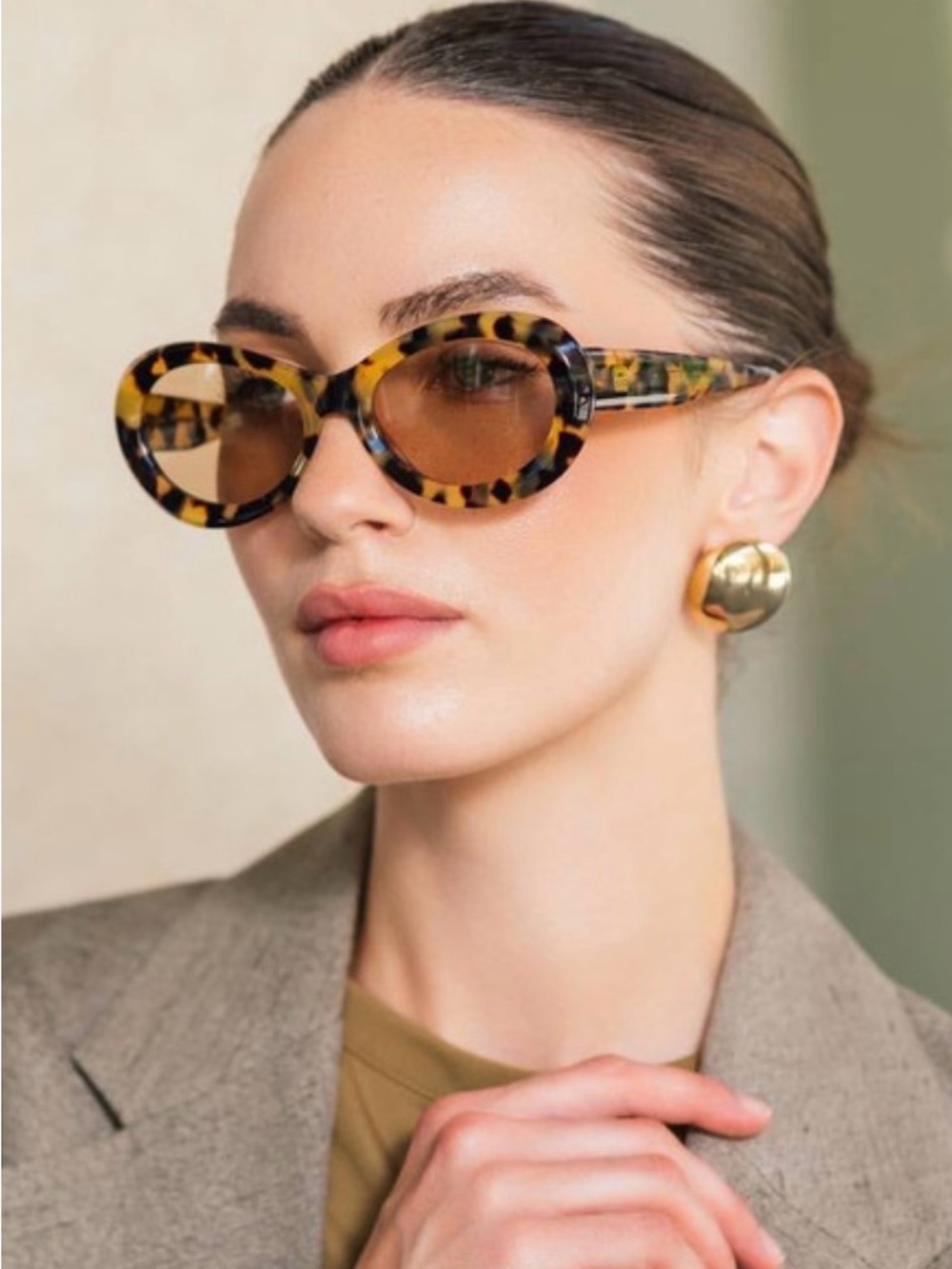 Toteme Tortoiseshell Oval Cat-Eye Sunglasses with Brown Lenses Logo mint shape